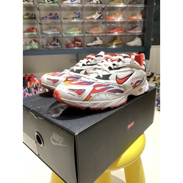 Supreme x Nike zoom Streak Spectrum Plus 火焰鞋