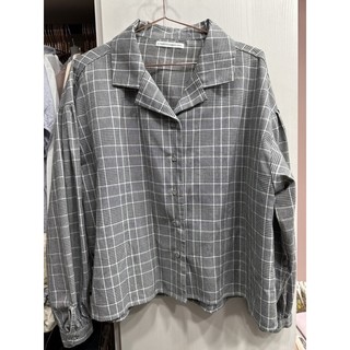 E hyphen 格紋澎袖肩襯衫上衣