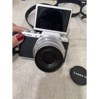 (保留中二手）Panasonic Lumix DMC-GF7 12-32mm類單眼相機