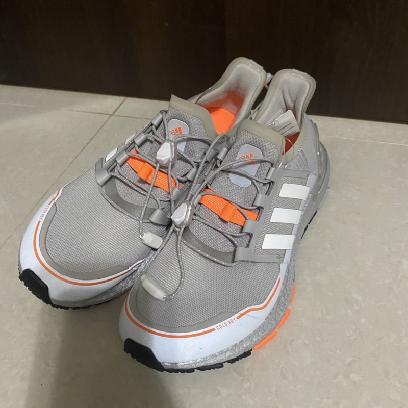 adidas ULTRABOOST WINTER.RDY 跑步鞋