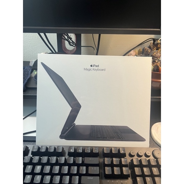 （全新未拆封）巧控鍵盤，適用於 iPad Pro 12.9 吋 (第 6 代) - 中文 (注音) - 黑色