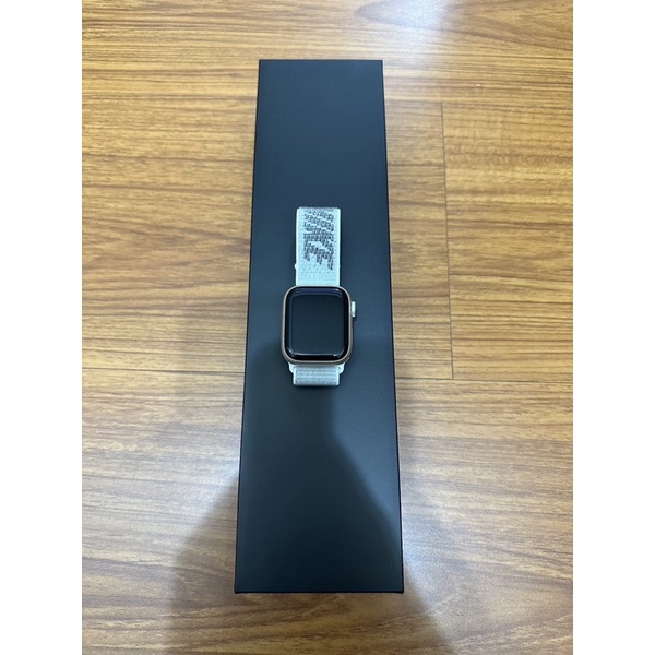 [二手] 正版Apple Watch 7 Nike款41公釐(GPS) 額外贈送錶帶