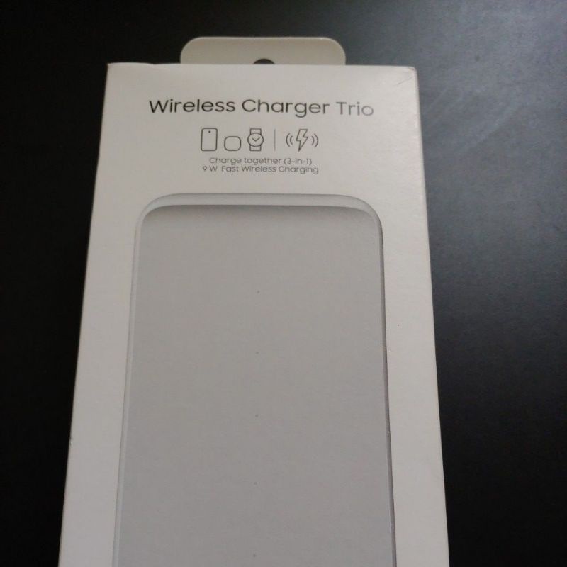 三星 SUMSUNG 三合一無線閃充充電板 Wireless Charger Trio