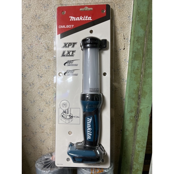 makita 牧田 沒有附電池.充電座 空機 18V手電筒 DML807 LED 工作燈 單機