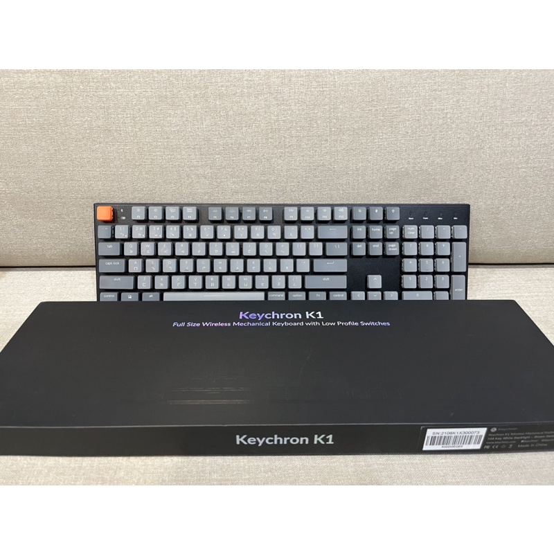 二手 Keychron K1 V4 白光104鍵 中文 矮軸機械鍵盤 MAC/WIN雙模 藍芽5.1 有線無線