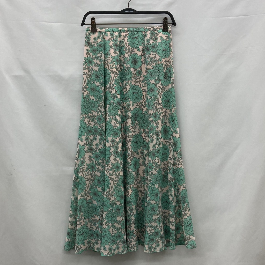 人気ショップ ナウクチュール【クリーニング済美品】カップレス