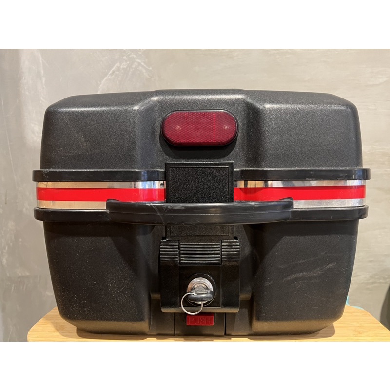 【STLUN】B007 27公升 黑色 快拆可攜 行李箱 置物箱 漢堡箱 機車後置物箱 (台灣製)