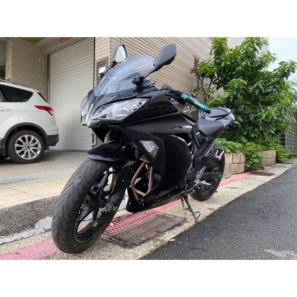 KAWASAKI NINJA300 忍300ABS二手檔車中古車配合全額.超額.學生貸款強力過件白牌黃牌紅牌仿賽街車大型