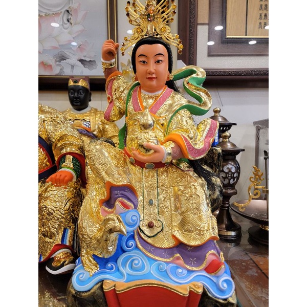 【修緣佛像文物館】1尺3九天玄女 神像 佛像 神明 佛具 神桌 佛桌 神明櫥 佛櫥 江西小葉樟雕刻