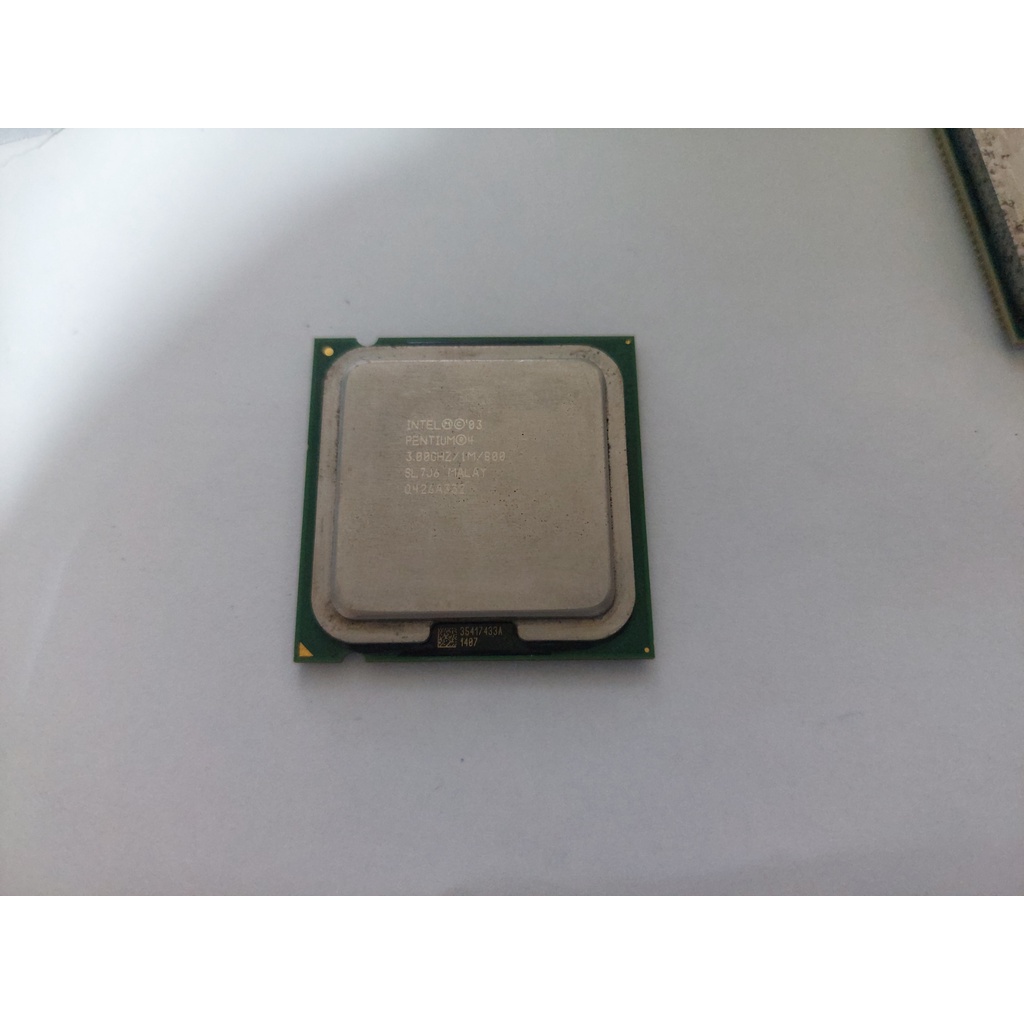 CPU Intel Pentium 4 3.0GHZ  LGA 775