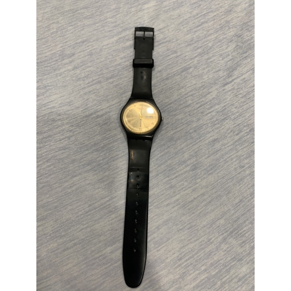 二手swatch手錶（黑色錶帶金色框面）附原廠盒子