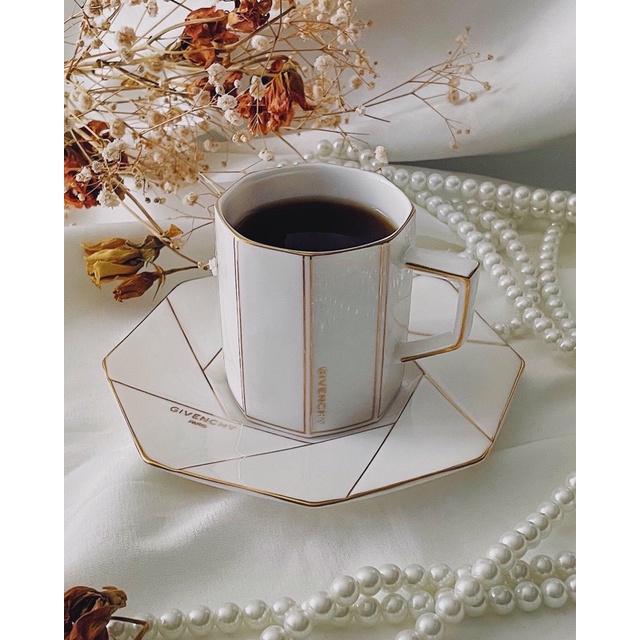 【全新限量】GIVENCHY 紀梵希 Vintage 八角邊浮雕金漆 古董 咖啡杯+盤組