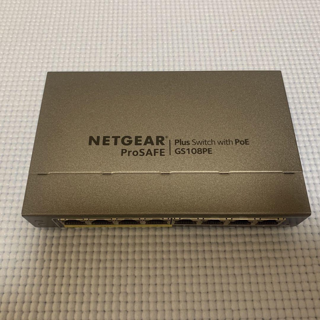 Netgear 智能管理交換機第 2 層網絡分配器有 4 個端口 PoE (GS108PE)