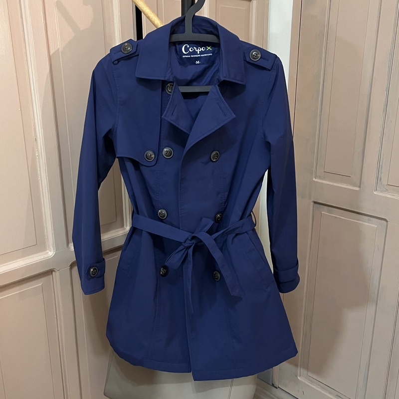 [問卦] 認真問，什麼牌子的防風雨外套C/P值最高