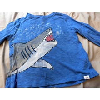 正品 Gap男童薄長䄂t-shirt 藍色海洋 鯊魚圖樣 長䄂上衣5y