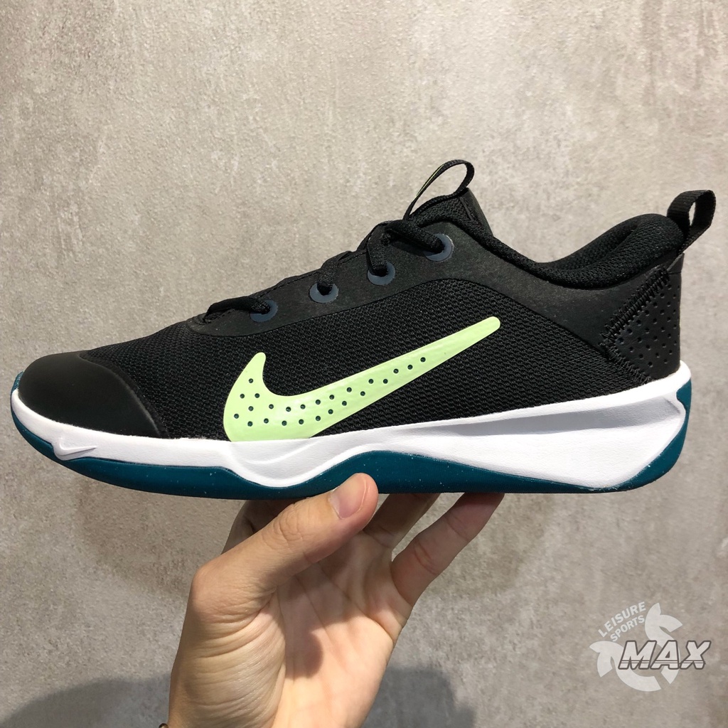 【全能MAX】Nike Omni Multi-Court GS 大童 女鞋 黑綠 室內運動鞋 羽桌球DM9027-003