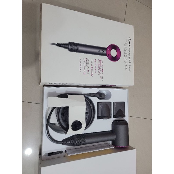 dyson hd01 紫色吹風機 外觀ok 功能正常，歡迎面交試機驗貨！