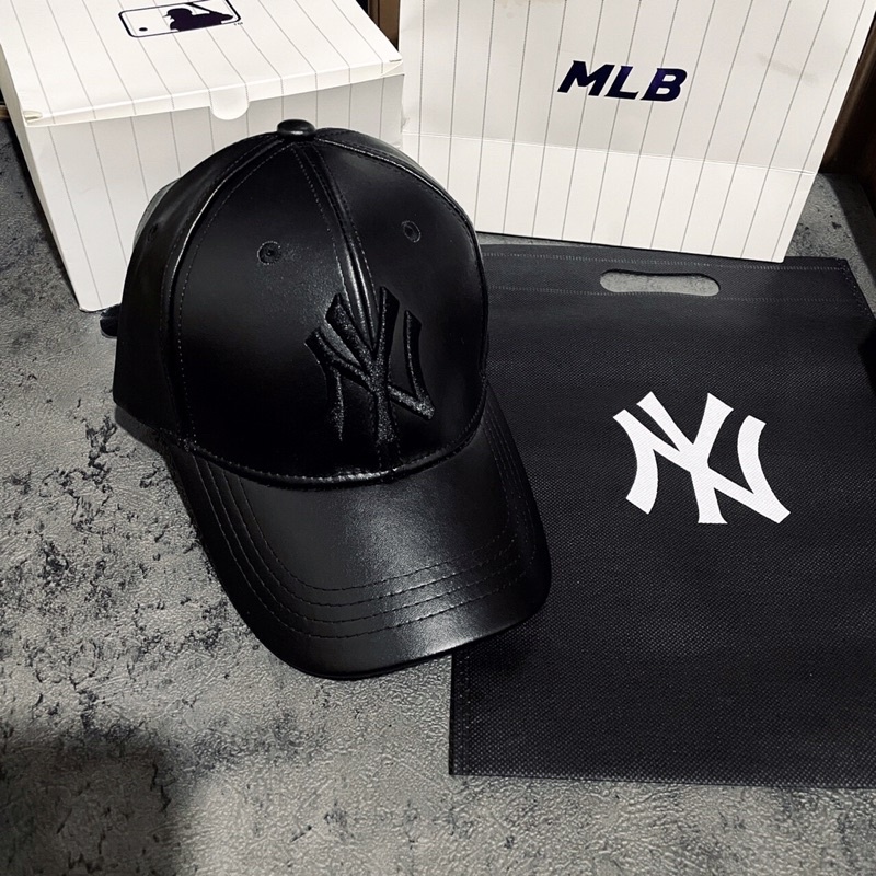 Mlb 棒球帽皮革紐約洋基隊黑色字體黑色