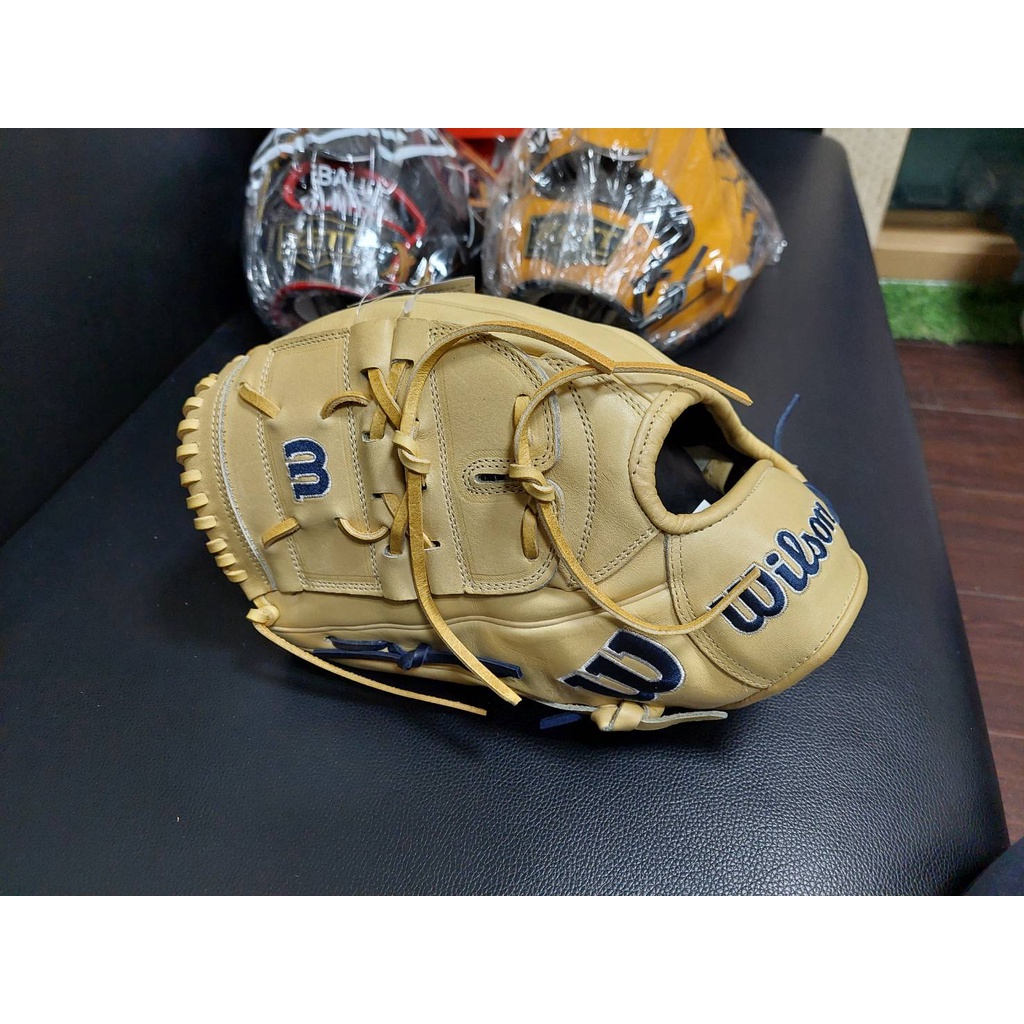 美國大聯盟選手等級棒球手套 Wilson A2000 B125 反手投手手套 12.5吋 棒球投手手套