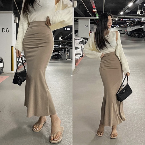 𝗥𝗠正韓🇰🇷『現貨🔥+預購』簡雅純色魚尾長裙 長裙 裙子 裙 魚尾裙 魚尾長裙 包臀 鬆緊 服飾 韓國 RM 羅麻豆