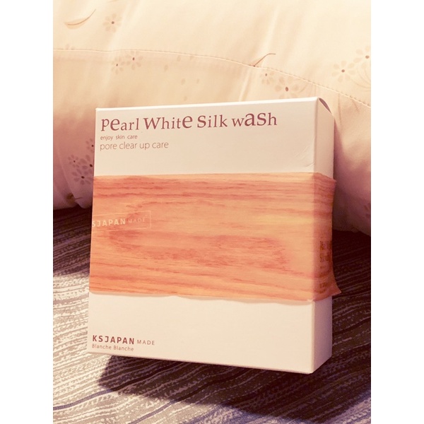 Pearl White Silk Wash 洗顏粉+洗臉專用海綿