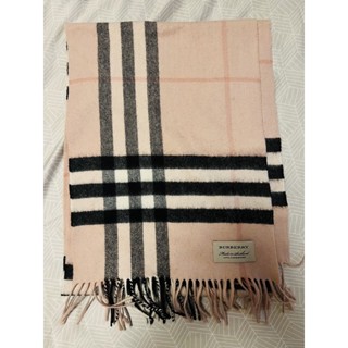 幾乎全新 Burberry 粉色圍巾 100%山羊絨