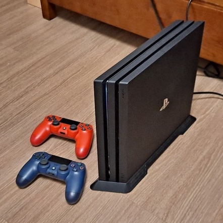 PS4 PRO 7017B 雙把手主機組