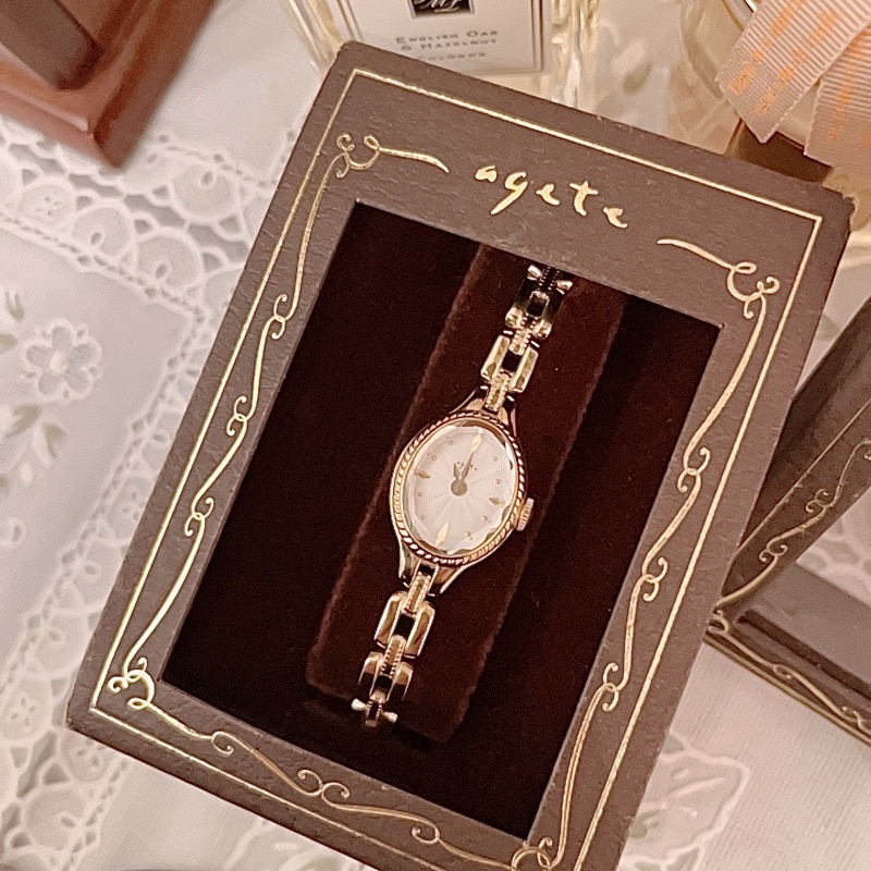 日本專櫃品牌輕珠寶Agete 金色典雅古典氣質細緻  經典復古小錶徑  珍珠漸層花面盤寶石切割鏡面輕珠寶手鏈式稀有手錶