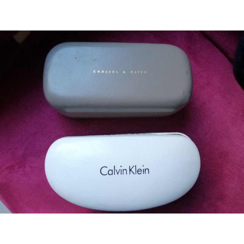 Calvin Klein 加 CHARLES &amp; KEITH 太陽眼鏡盒