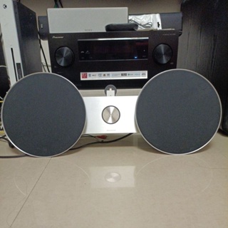 孟芬逸品Bang & Olufsen B&O BEO PLAY A8 揚聲器，不鏽鋼機體，,不只是高清音響更是藝術品！