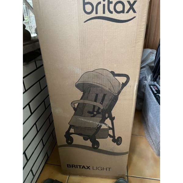 全新《britax B-Light豪華折疊手推車 嬰兒手推車 輕便型手推車》紫色