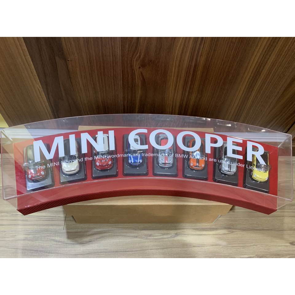 7-11  Mini Cooper 絕版 經典模型車組合 全套8款 + 展示盒