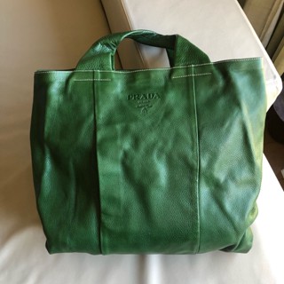 保證全新正品 Prada 綠色 鹿皮 大容量 手拿包 肩揹包