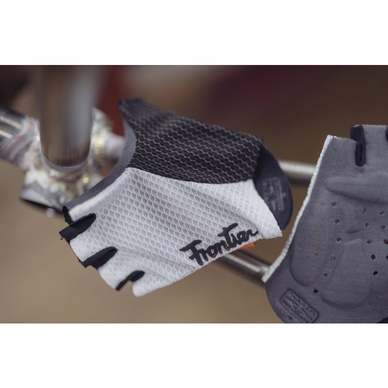 【合利單車】Frontier Racing Mitts 競賽型EIT手套 (白)