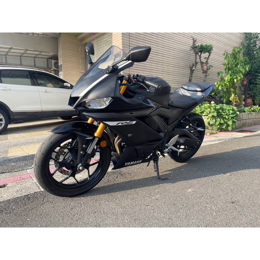 YAMAHA YZF-R3 二手檔車中古車配合全額.超額.學生貸款強力過件白牌黃牌紅牌仿賽街車大型重機滿18即可辦理