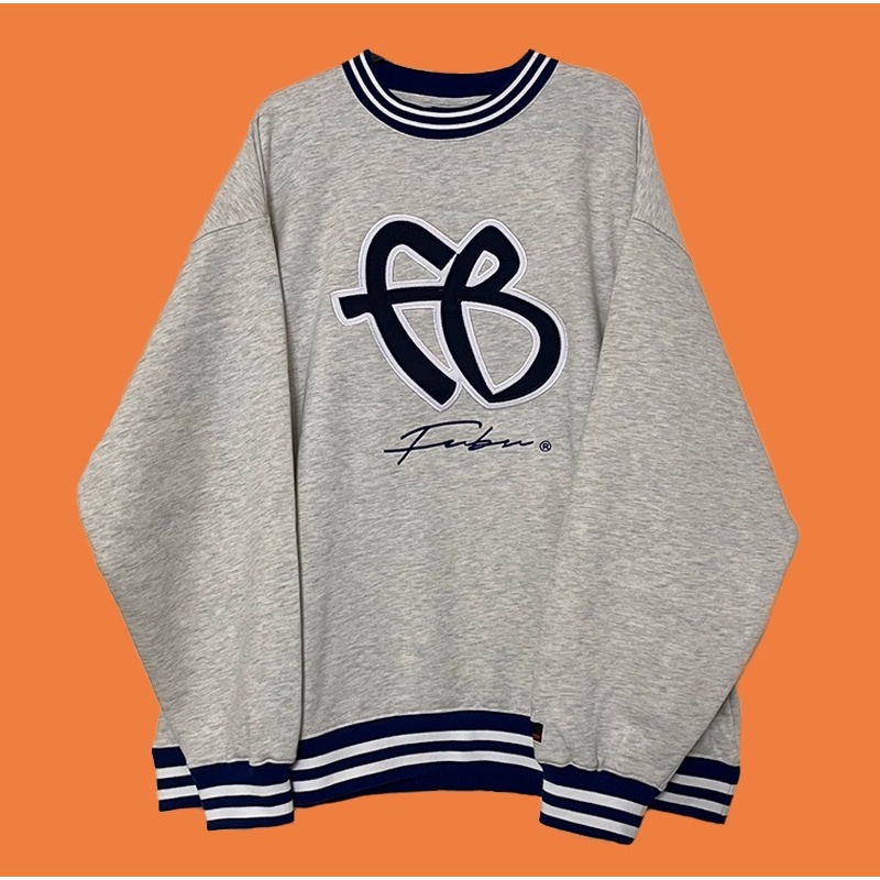 *New* Fubu Logo Baseball Crewneck 淺灰x深藍 內刷毛棒球大學T