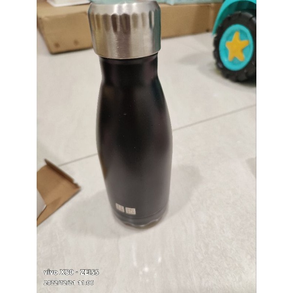 全新Uniqlo特制保溫瓶（280ml)304不鏽鋼材質
