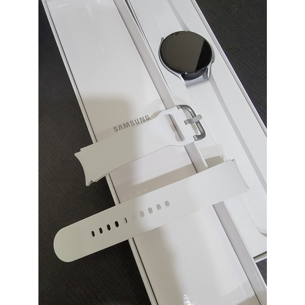 原廠SUMSUNG 三星 Galaxy Watch5系列彈性運動錶帶M/L白色