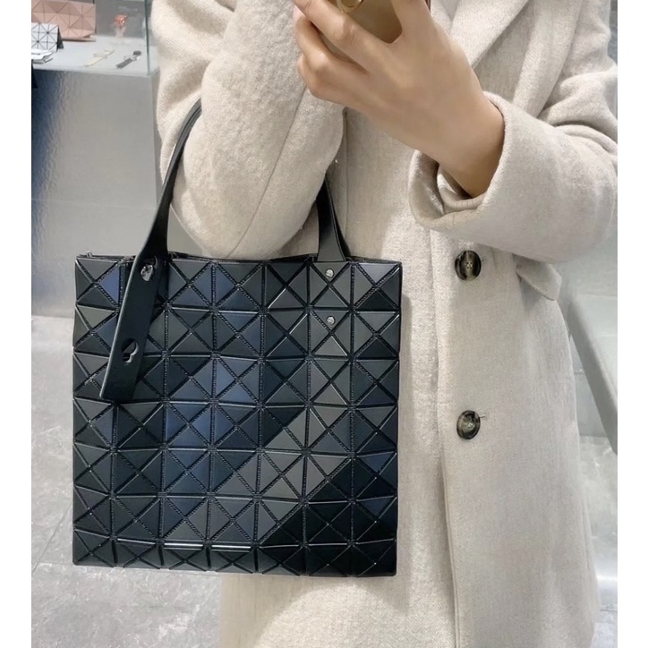 貝寶包lssey Miyake 三宅一生baobao（皮質霧面7*7）台灣專櫃代購
