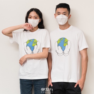 郵寄兵．現貨 Kaws x Uniqlo UT Tokyo First 2022 日本限定 聯名 地球 和平 短袖 短t