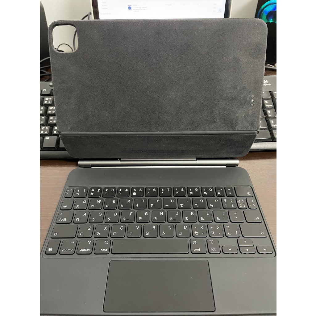 二手自售 Apple iPad Magic Keyboard 妙控鍵盤 11吋 A2261 黑色