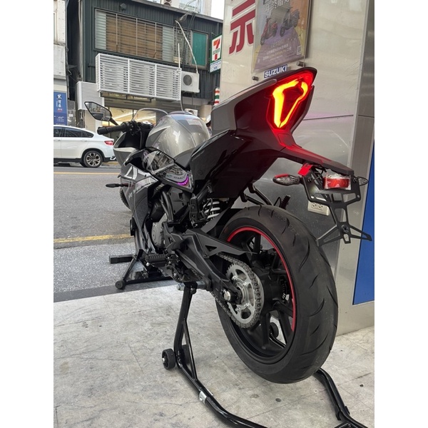 CFmoto 春風摩托 250SR-s 白牌輕檔車/TFT儀表/雙動力模式/單搖臂版本/高雄市前金區