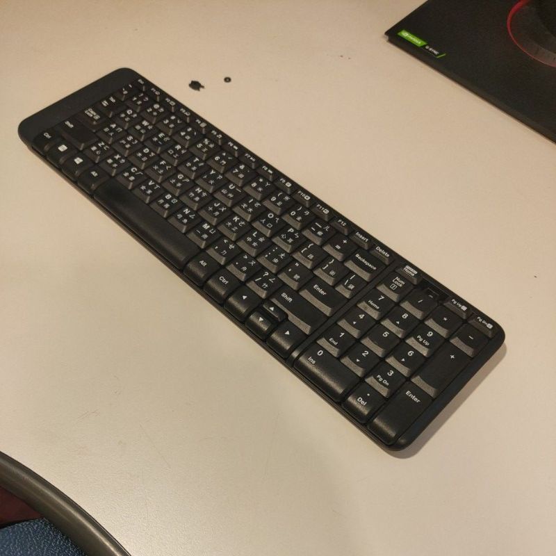 羅技 Logitech 鍵盤 keyboard K220 故障品 沒有接收器