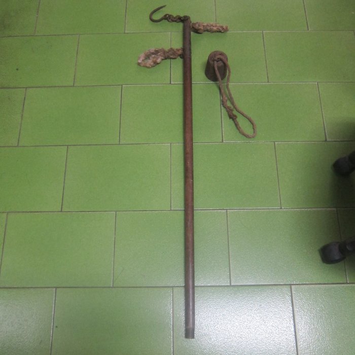 [玩古賞今]早期 木製 金屬~ 秤桿 秤杆* 40公斤秤錘 銅尾套還在 收藏 擺件 (820)