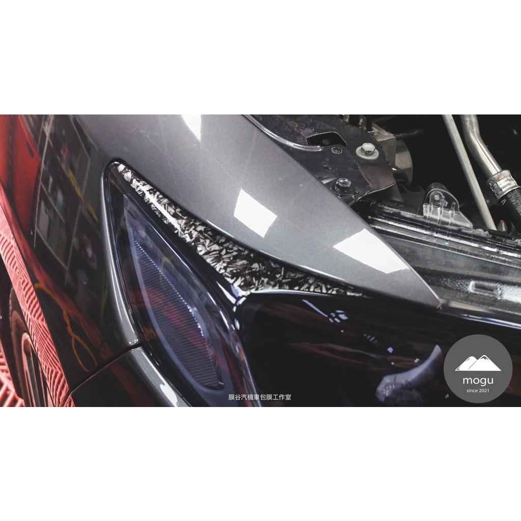 [膜谷包膜工作室] Honda Fit 3代 3.5代 大燈燈眉碳纖維膜 (一組兩張) 犀牛皮 改色 燈膜 燻黑 改裝