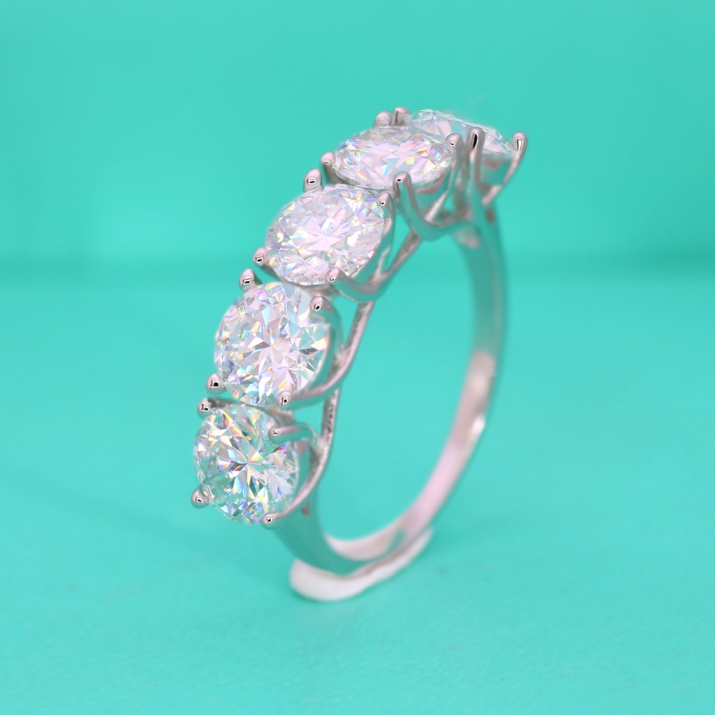 人工鑽石 莫桑石(5mm*5)戒指女S925銀 5*0.5克拉 D色莫桑石 可過測鑽筆 帶鑑定證書 閉口排鑽戒指
