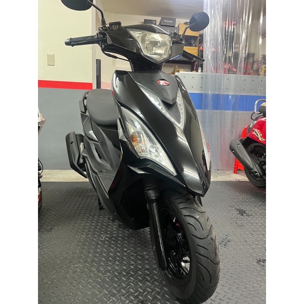 基隆 順輪 出售 光陽 VJR 125 cc 液晶表 極新 中古 二手 機車 可 全額貸 分期 刷卡 協助 托運