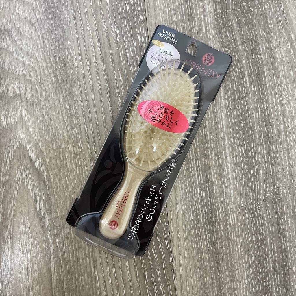 日本 VeSS  雙效珍珠保濕護髮梳子 髮梳   小圓梳