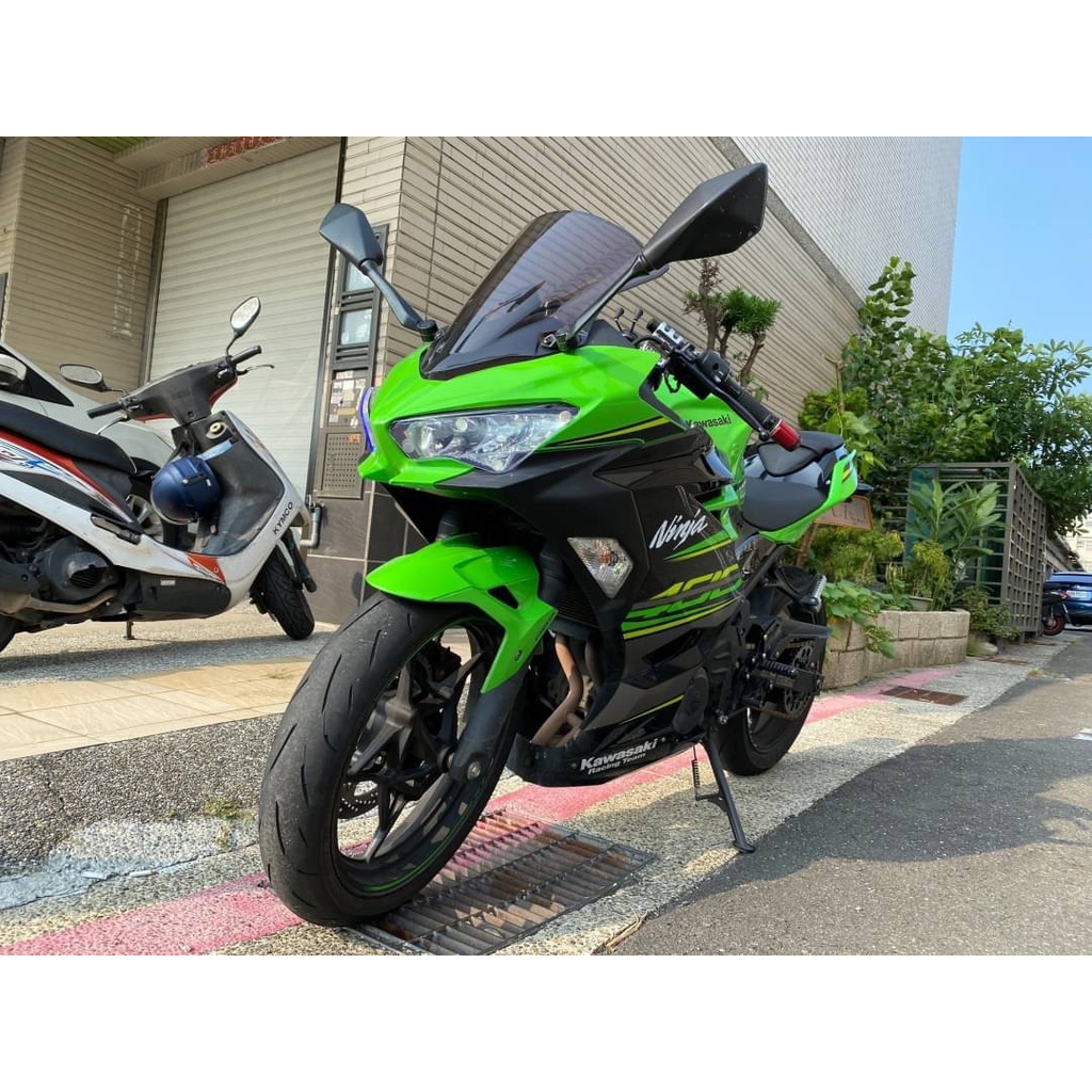 KAWASAKI NINJA400 忍400ABS二手檔車中古車配合全額.超額.學生貸款強力過件白牌黃牌紅牌仿賽街車大