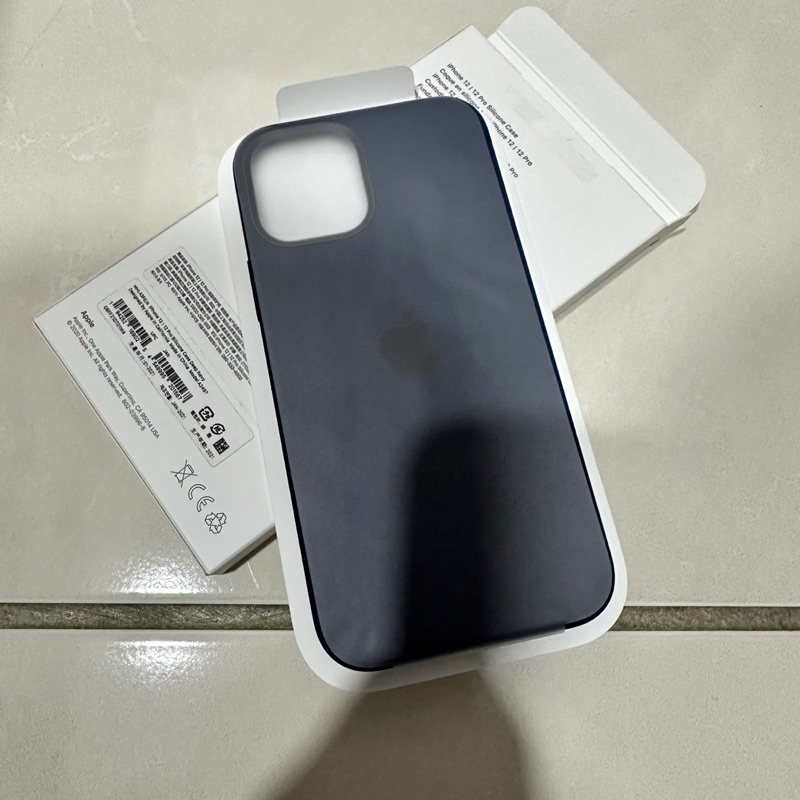［全新］蘋果 iPhone 12Pro MagSafe 原廠矽膠保護殼 海軍藍。